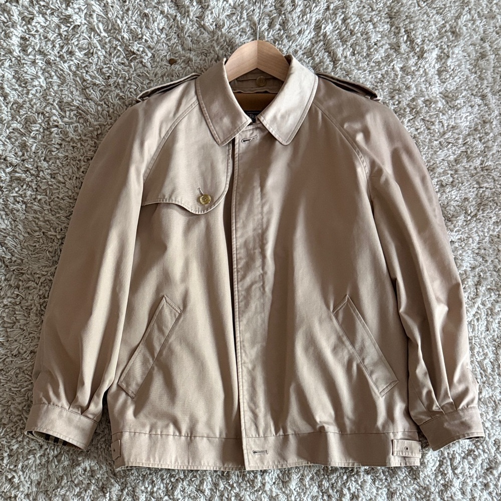 Burberrys vintage short trench coat oversized